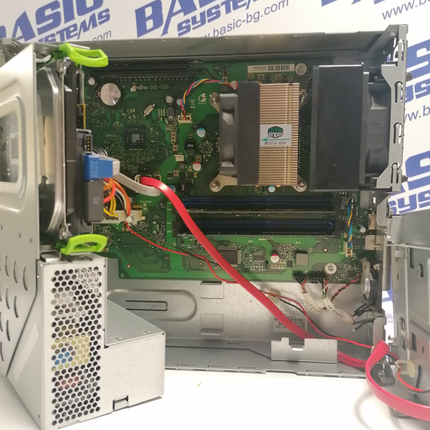 Компютър втора ръка на Fujitsu модел ESPRIMO C720, размер на кутията -   SFF,  i3 4130 процесор с 3.40GHz честота на работа, оперативна памет 4GB,  твърд диск 500GB и интегрирана в процесора видеографика HD Graphics 4400