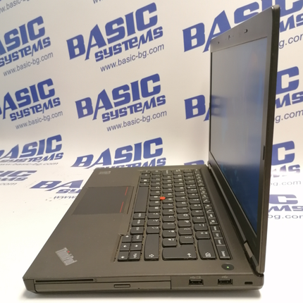 Поглед от дясно на Лаптоп втора употреба Lenovo ThinkPad T440p - CPU i5-4200M, 8GB RAM, 500GB HDD. На бял фон с лого basic systems и www.basic-bg.com. Виждат се 14 инчов дисплей и клавиатура втора ръка, два USB порта, двд, камера и тъчпад.